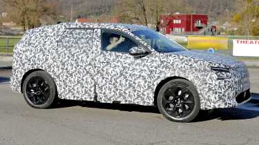 New Citroen C5 Aircross spy shots - front angled