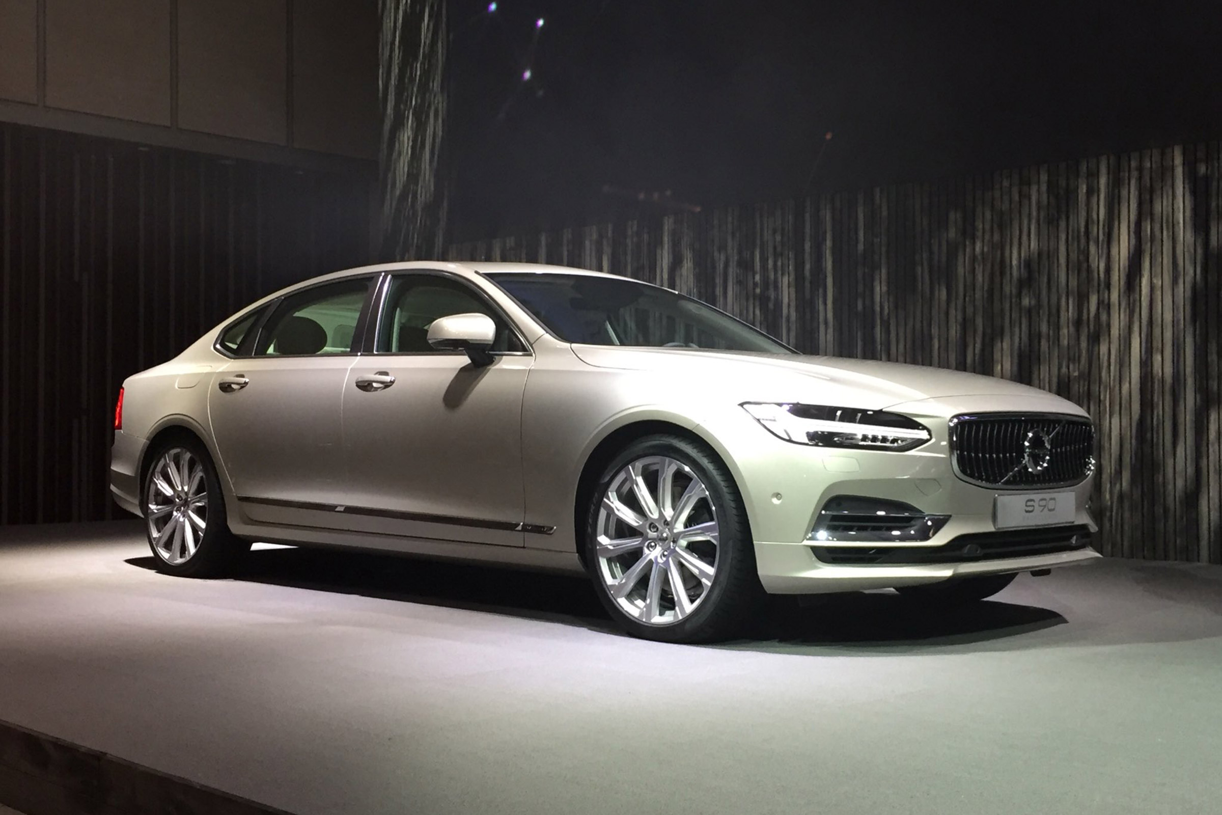 New Volvo S90 Excellence revealed in China Auto Express