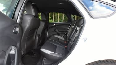 Ford Focus ST Mountune - rear seats