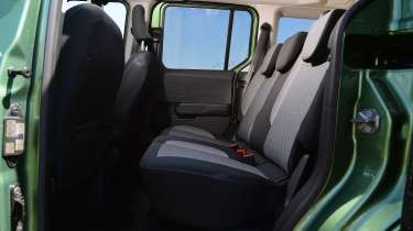 Ford Tourneo Courier Titanium - rear seats