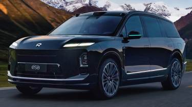 NIO ES8 - dynamic front 3/4