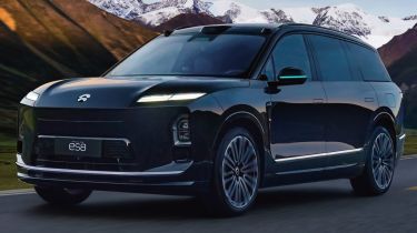 NIO ES8 - dynamic front 3/4