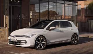 Facelifted Volkswagen Golf - front static 