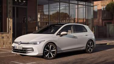 Facelifted Volkswagen Golf - front static 