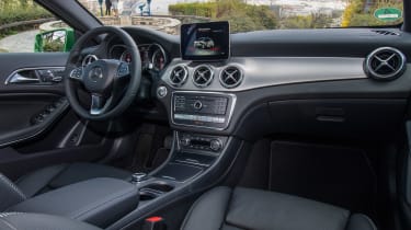 Mercedes GLA 2017 facelift interior
