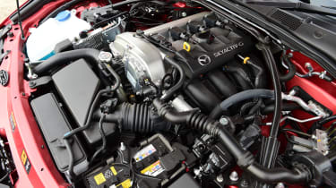 Mazda MX-5 - engine