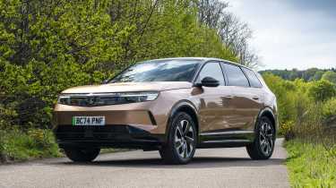 Vauxhall Grandland Electric - front static 
