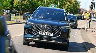 Chery Tiggo 8 - front