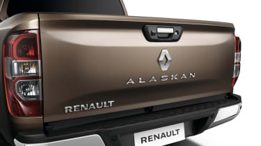 Renault Alaskan 2016 - trunk lid