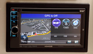 Kenwood DNX4210DAB stereo