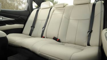 Infiniti M30d back seats