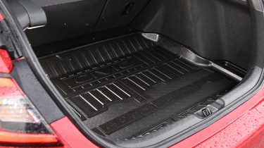 Honda Civic facelift - boot