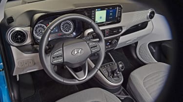 Hyundai i10 - cabin studio