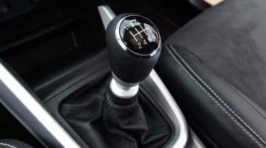 Suzuki Vitara - gearstick