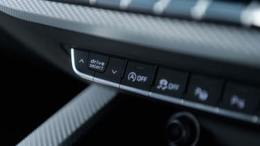 Audi RS 4 Avant - drive select