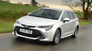 Toyota Corolla Touring Sports - front tracking