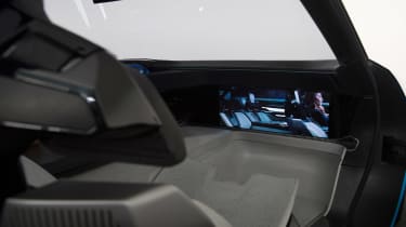 Peugeot Instinct Concept - screen