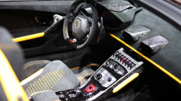 Lamborghini Huracan Performante Spyder interior