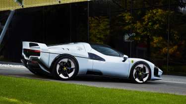 Ferrari SC40 - 