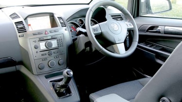 Vauxhall Zafira interior