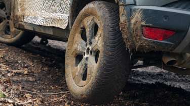 Dacia Duster - rear wheel