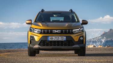 New Dacia Sandero Stepway - front end