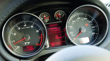 Audi TT speed dials