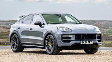 Porsche Cayenne Turbo E-Hybrid with GT Package - front static