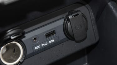 Kia Rio USB input