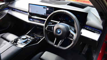BMW 530e - dashboard