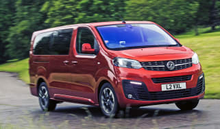 Vauxhall Vivaro Life 2019 corner