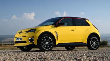 Renault 5 - front static