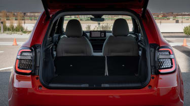 Fiat 600e - boot seats down