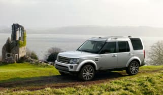 Land Rover Discovery XXV front