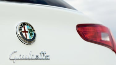 Alfa Romeo Giulietta Cloverleaf badge