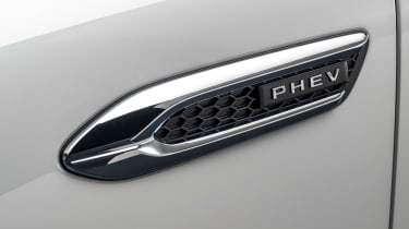 Mazda CX-60 - studio PHEV badge