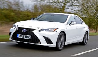 Lexus ES - front
