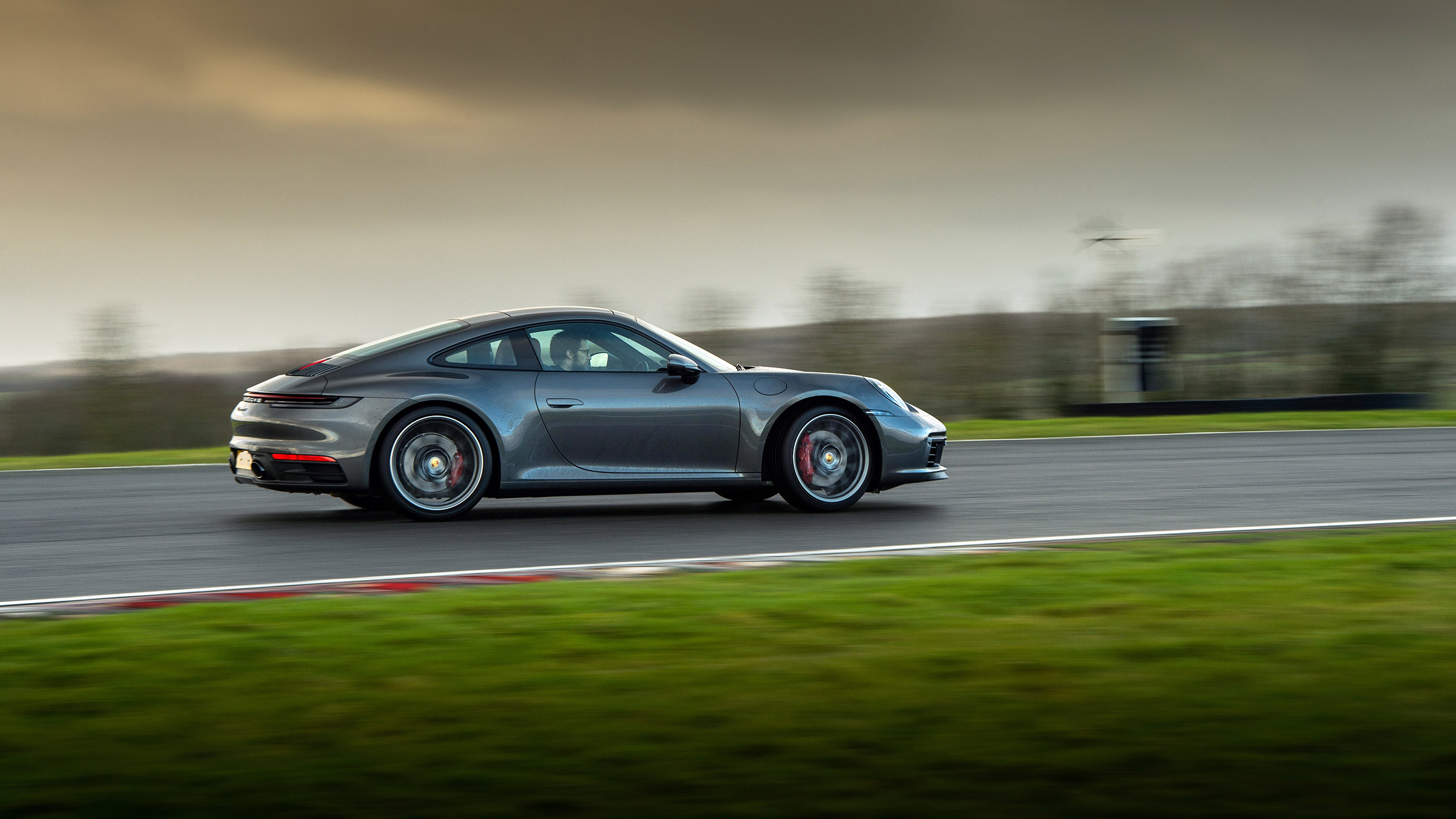 Porsche 911 review - performance and 0-60 time | evo