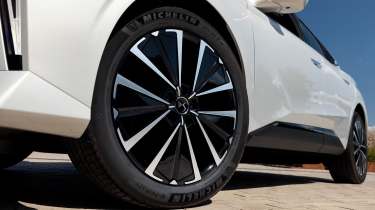 DS No4 E-Tense - wheel