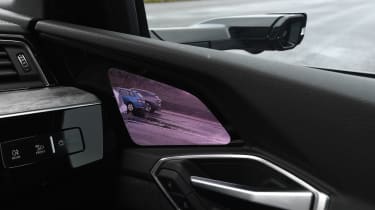 Audi e-tron Sportback - wing mirror screen