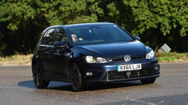 Volkswagen Golf R-Line 2016 - front cornering 2