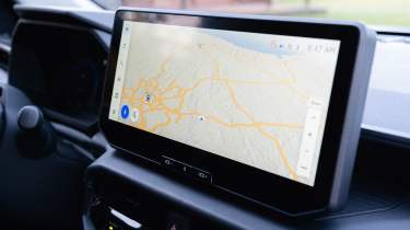 Toyota Hilux - screen