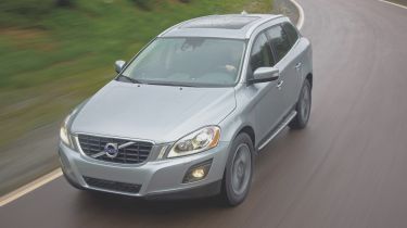 Volvo XC60 - front