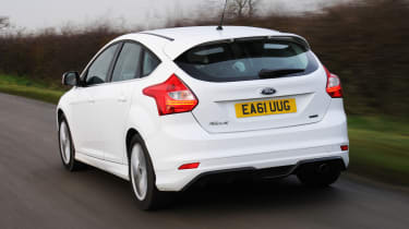 Ford Focus Zetec S 1.6 EcoBoost rear tracking