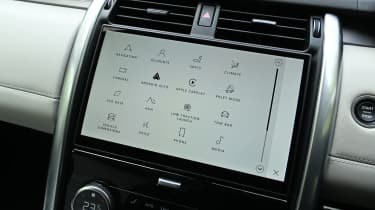 Land Rover Discovery Tempest - infotainment screen