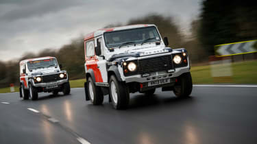 Land Rover Defender Challenge double