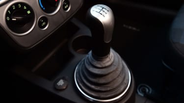 Ford Fiesta Mk5 - gearlever