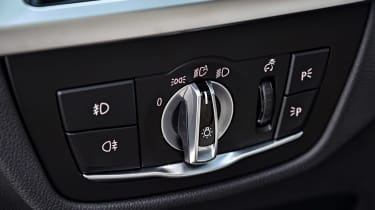 BMW X3 M40i - light controls