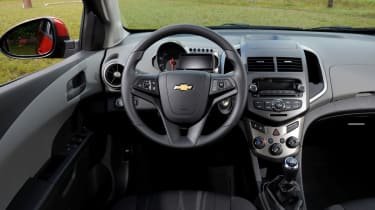 Chevrolet Aveo 1.3 VDCi Eco dash