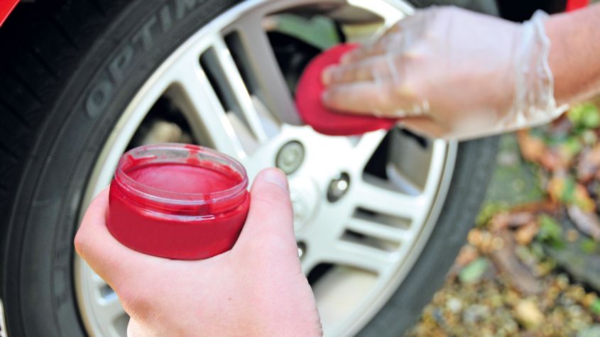 Car wheel wax